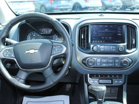Used 2019 Chevrolet Colorado Z71 AWD/4WD image 22