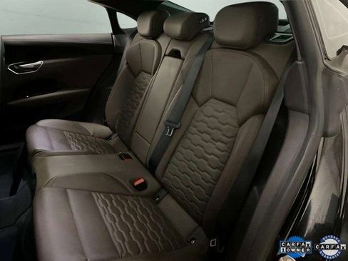 Used 2022 Audi e-tron GT Premium Plus image 66