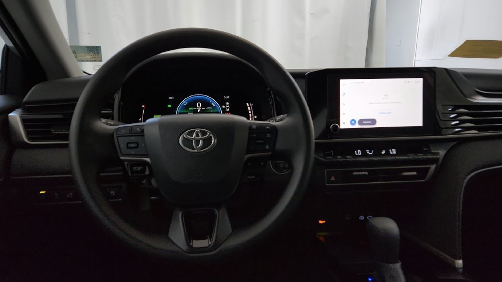 Certified 2025 Toyota Camry LE AWD/4WD image 27