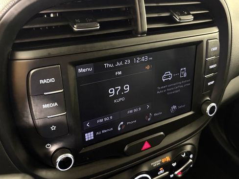 Used 2024 Kia Soul LX w/ Option Group 015 FWD image 23