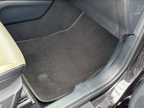 Used 2024 Ford Mustang Premium image 40