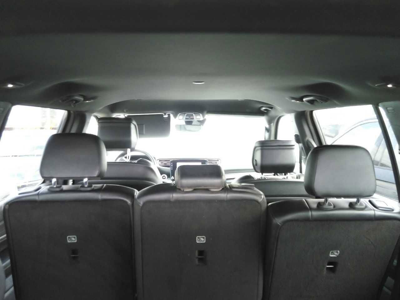 Used 2024 Jeep Wagoneer L Series III w/ Flexible Seating Group AWD/4WD image 7