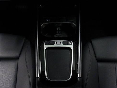 Certified 2025 Mercedes-Benz GLA 250 4MATIC image 16