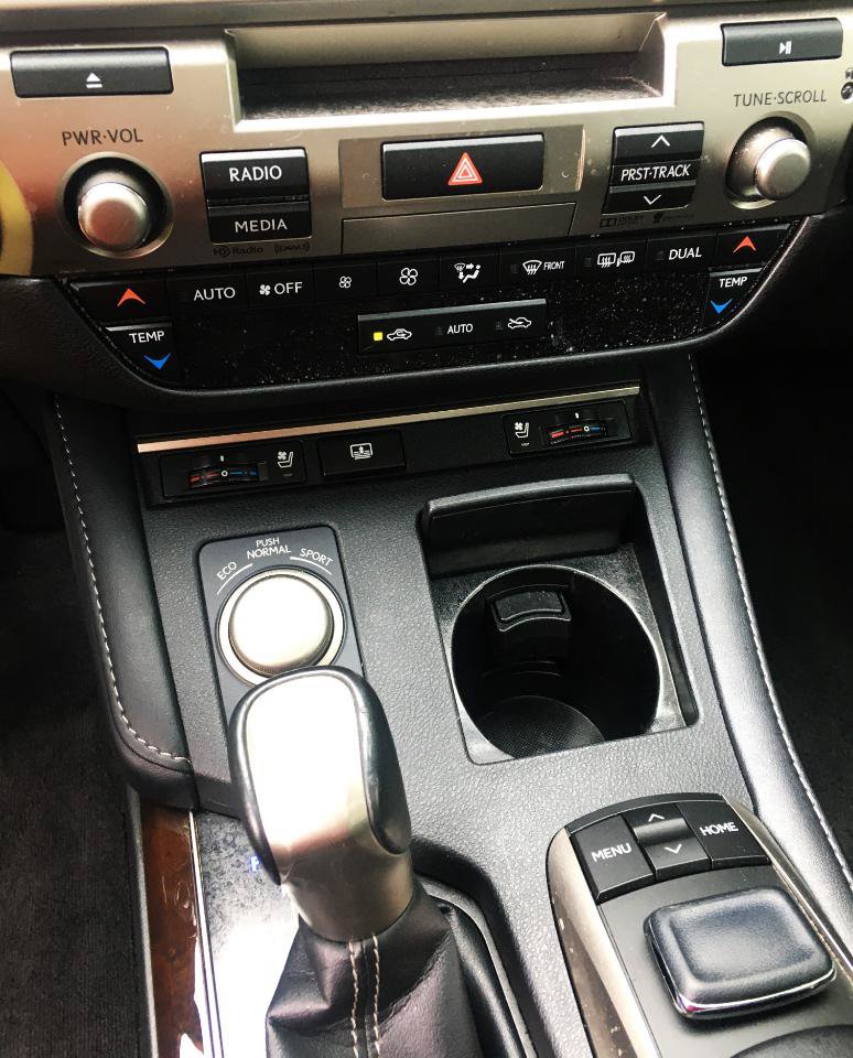 Used 2016 Lexus ES 350 w/ Luxury Package w/Wood Trim FWD image 30