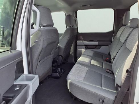 New 2026 Ford F250 XLT w/ XLT Premium Package image 17