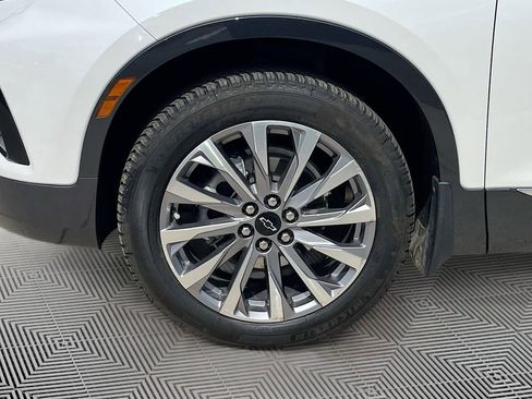 Used 2022 Chevrolet Blazer Premier w/ Driver Confidence II Package AWD/4WD image 11