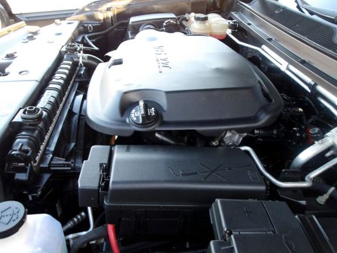 Used 2018 GMC Canyon SLE w/ SLE Convenience Package image 28