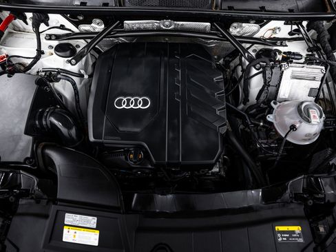 Certified 2022 Audi Q5 2.0T Premium Plus image 16