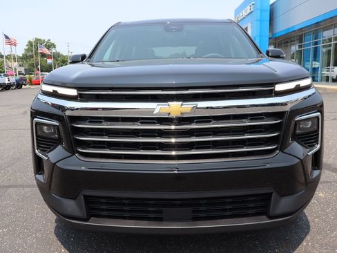 New 2026 Chevrolet Traverse LT w/ Sun and Wheel Package AWD/4WD image 35