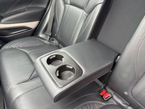Used 2023 Subaru Forester Limited image 33