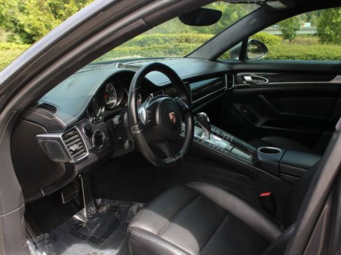 Used 2013 Porsche Panamera GTS image 20