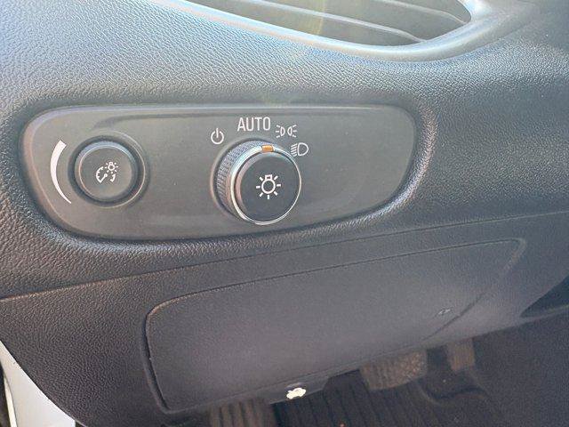 Used 2022 Chevrolet Malibu LT FWD image 9