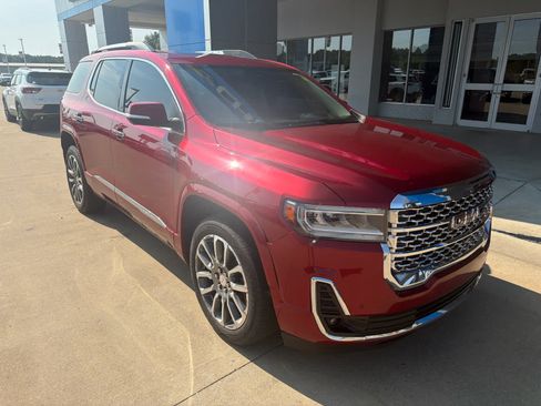 Used 2021 GMC Acadia Denali w/ Denali Technology Package FWD image 8