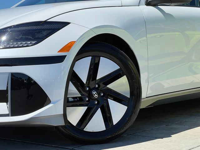 Certified 2024 Hyundai Ioniq 6 SE AWD/4WD image 2
