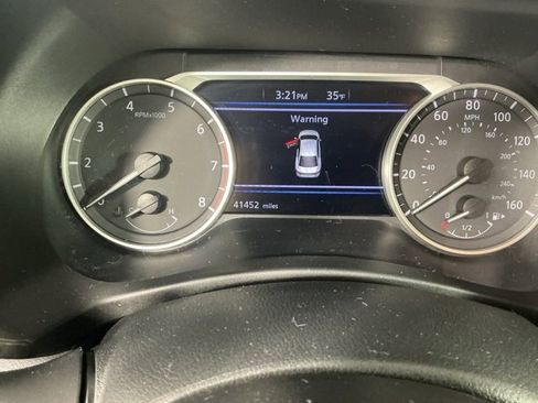 Used 2023 Nissan Sentra SV image 28