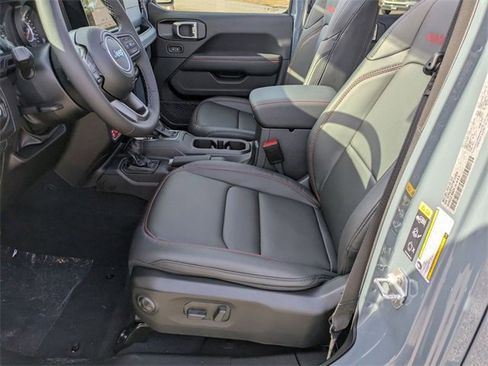 New 2026 Jeep Wrangler Unlimited Rubicon image 17