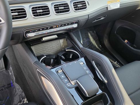 Used 2025 Mercedes-Benz GLE 350 4MATIC image 21