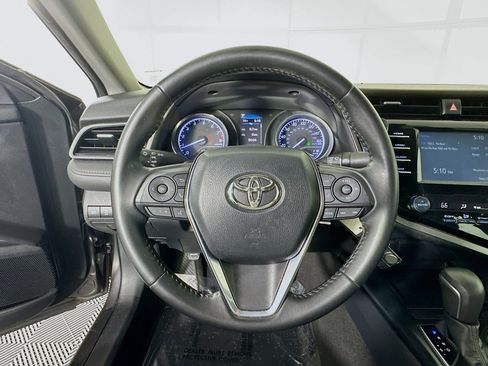 Used 2019 Toyota Camry SE image 15