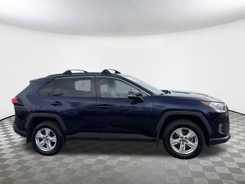 Used 2021 Toyota RAV4 XLE image 7