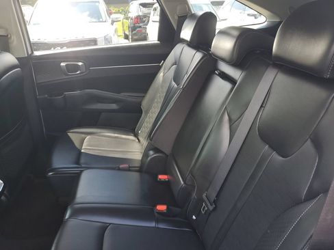 Certified 2024 Kia Sorento S w/ Panoramic Sunroof Package AWD/4WD image 27
