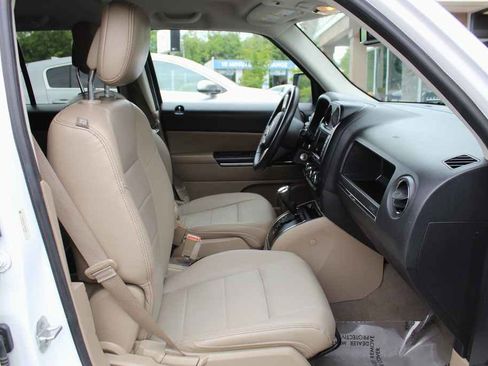 Used 2012 Jeep Patriot Limited FWD image 27