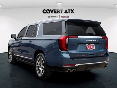 Used 2025 GMC Yukon XL Denali w/ Denali Reserve Package image 6