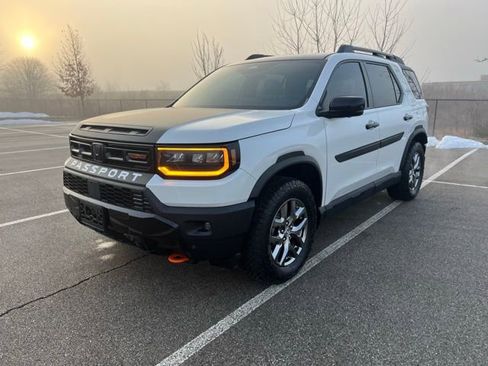 Certified 2026 Honda Passport TrailSport Elite image 3