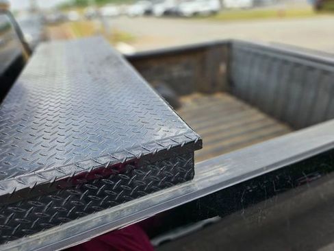 Used 2021 Chevrolet Silverado 1500 LT image 11