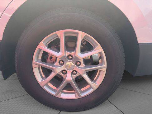 Used 2023 Chevrolet Equinox LT AWD/4WD image 29
