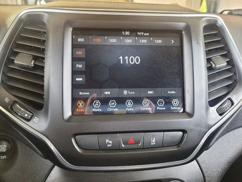 Used 2021 Jeep Cherokee Latitude Lux w/ Comfort/Convenience Group image 25