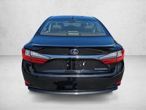 Used 2016 Lexus ES 300h image 7