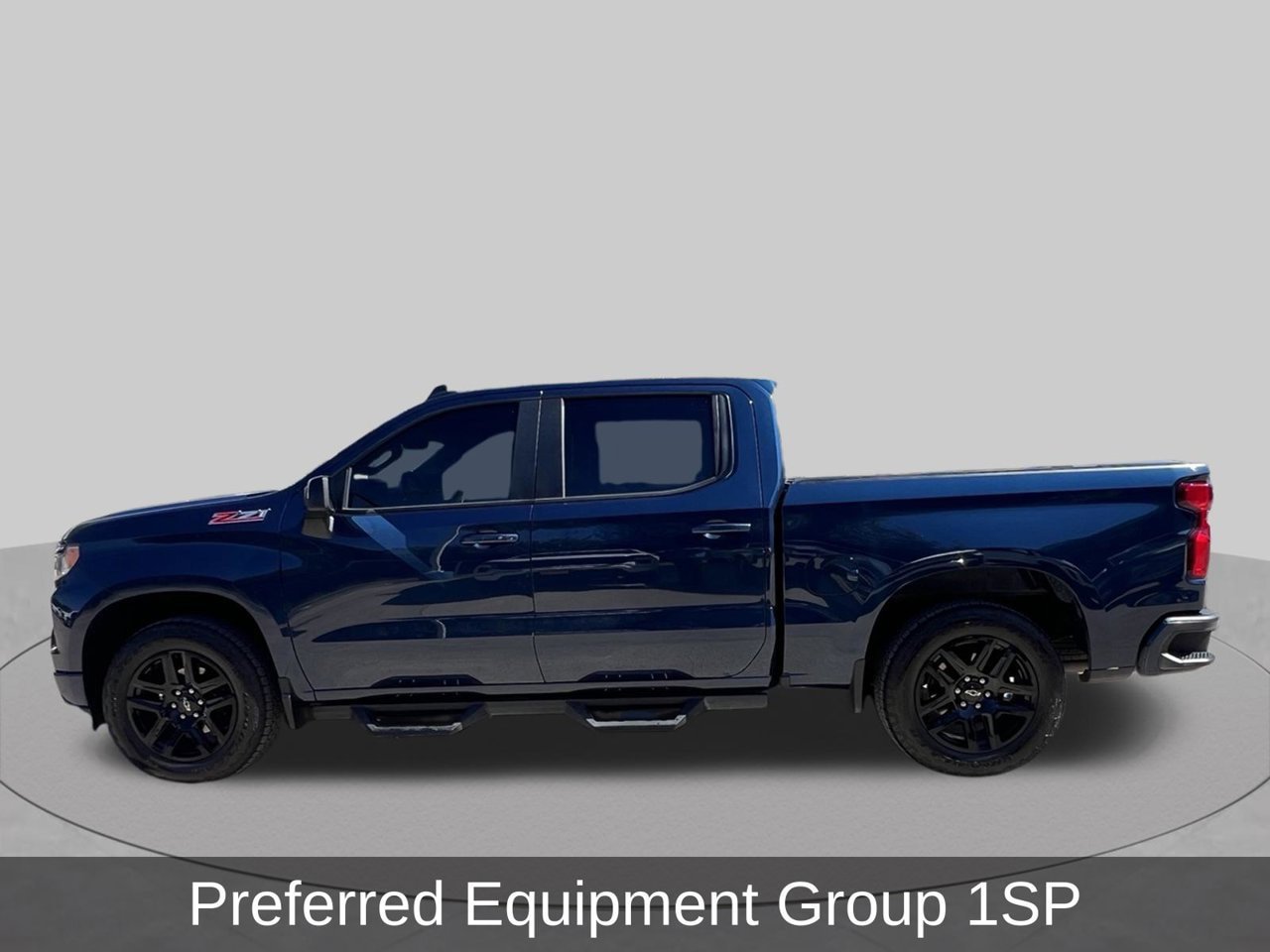 Used 2023 Chevrolet Silverado 1500 RST w/ Z71 Off-Road Package AWD/4WD image 2