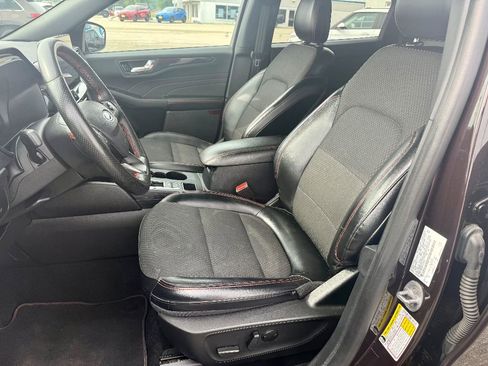 Used 2023 Ford Escape ST-Line Select w/ Tech Pack #1 image 11