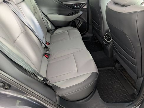 Used 2025 Subaru Outback Limited AWD/4WD image 33