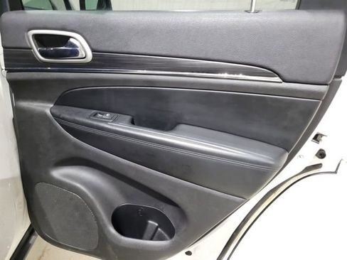 Used 2019 Jeep Grand Cherokee Limited image 46