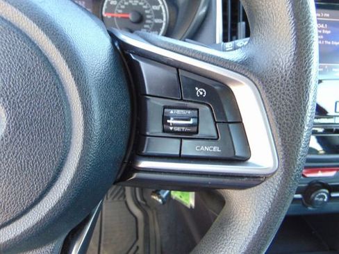 Used 2018 Subaru Impreza 2.0i Premium image 17