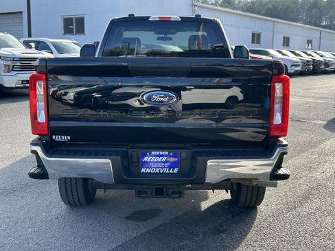Used 2024 Ford F350 XLT image 4