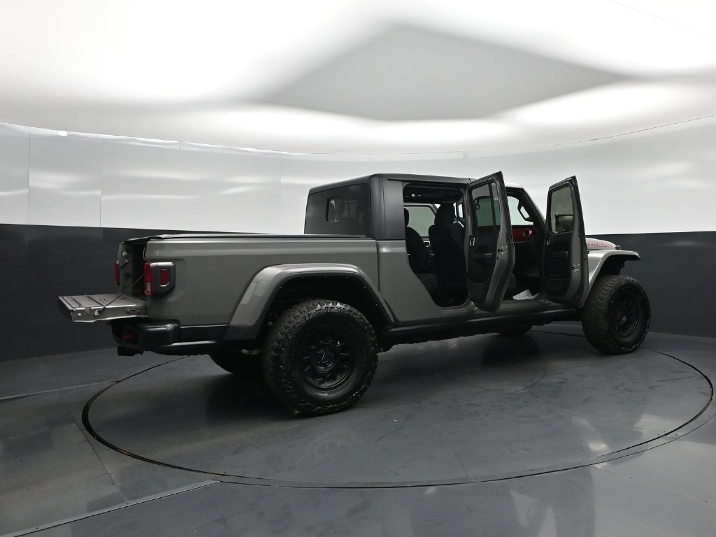 Used 2021 Jeep Gladiator Rubicon w/ Cold Weather Group AWD/4WD image 5