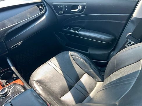 Used 2016 Kia K900 Luxury RWD image 11