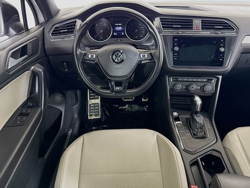 Used 2021 Volkswagen Tiguan SE R-Line FWD image 17