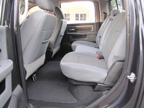 Used 2018 RAM 1500 Big Horn image 16