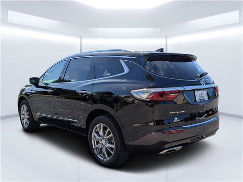 Used 2022 Buick Enclave Premium w/ Surround and Sites Package image 5