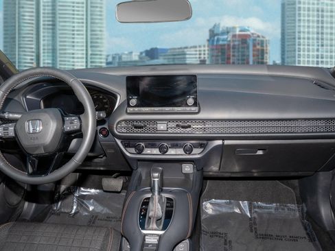 Certified 2024 Honda HR-V Sport image 19