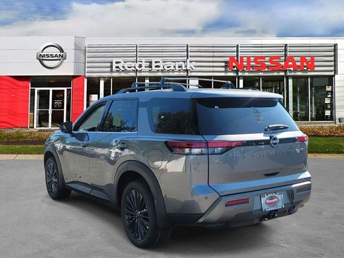 New 2026 Nissan Pathfinder SL w/ SL Premium Package AWD/4WD image 6