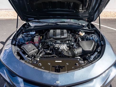 Used 2022 Chevrolet Camaro ZL1 RWD image 29