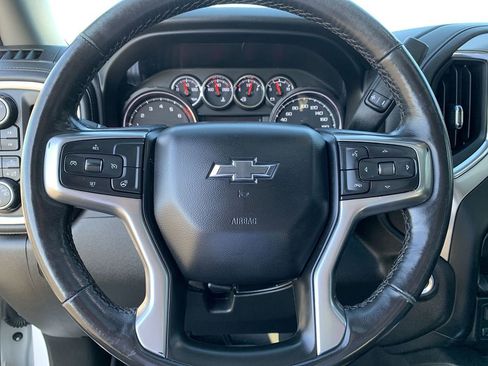 Used 2022 Chevrolet Silverado 1500 LT Trail Boss w/ Convenience Package II image 18