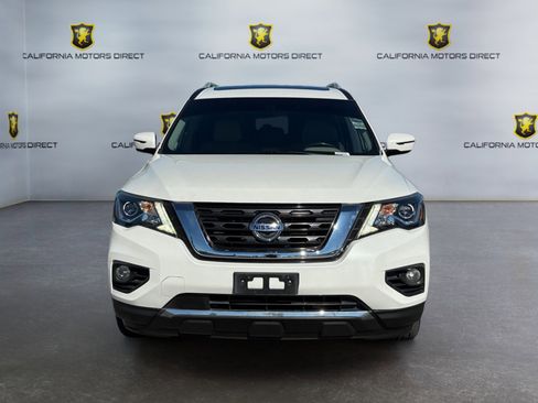Used 2017 Nissan Pathfinder Platinum w/ Cargo Package image 8