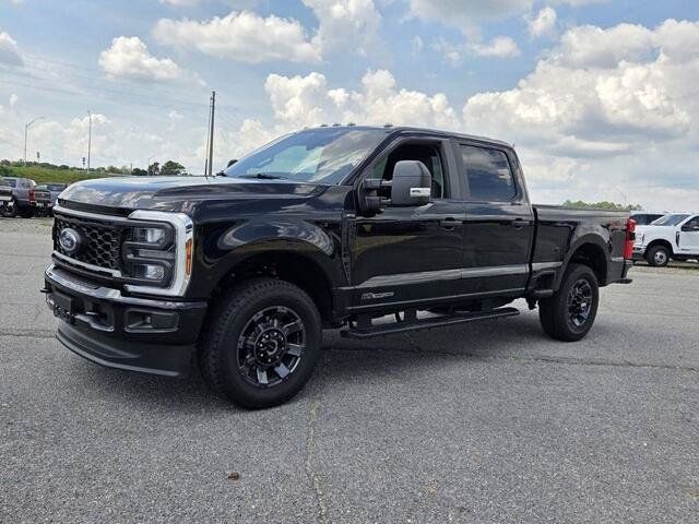 Certified 2025 Ford F250 XL w/ STX Appearance Package AWD/4WD image 3