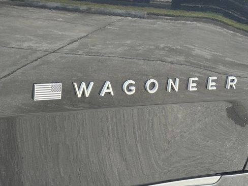 Used 2022 Jeep Wagoneer Series II image 9