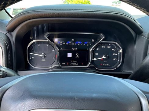 Used 2022 GMC Sierra 3500 Denali w/ Denali Ultimate Package AWD/4WD image 16